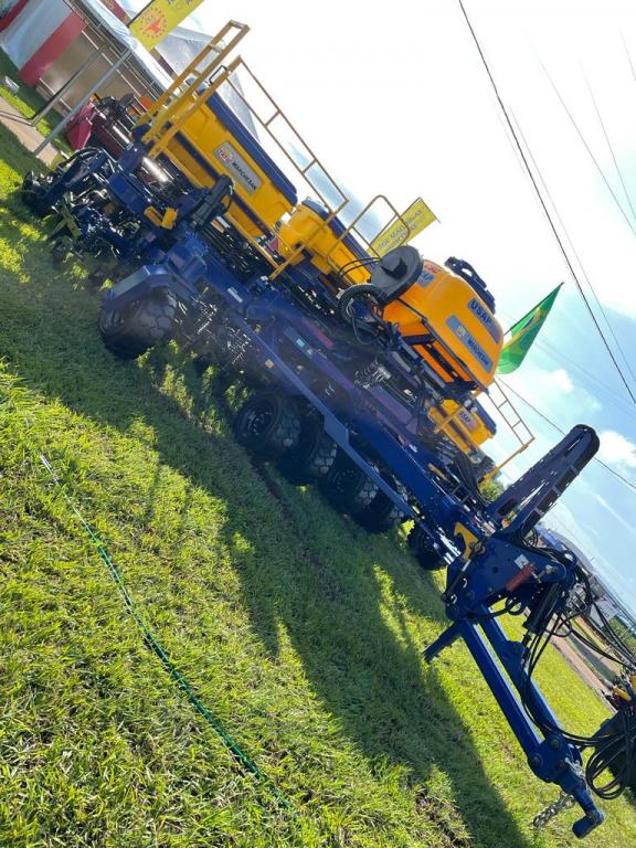 Máquinas Agrícolas USAP 3200 – PLANTADEIRA DOBRÁVEL (TATU - MARCHESAN) em Guarantã do Norte MT